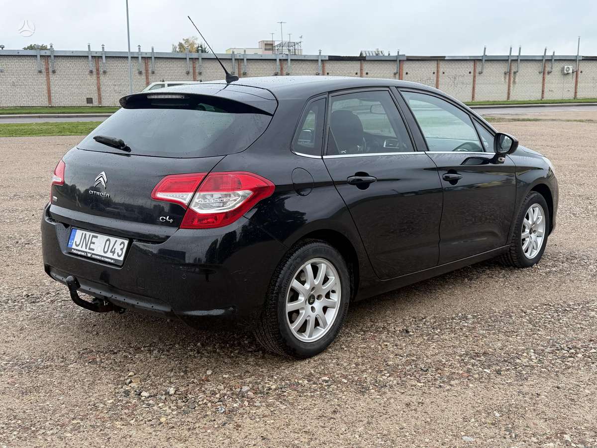 Citroen C4, 1.6 l., hatchback