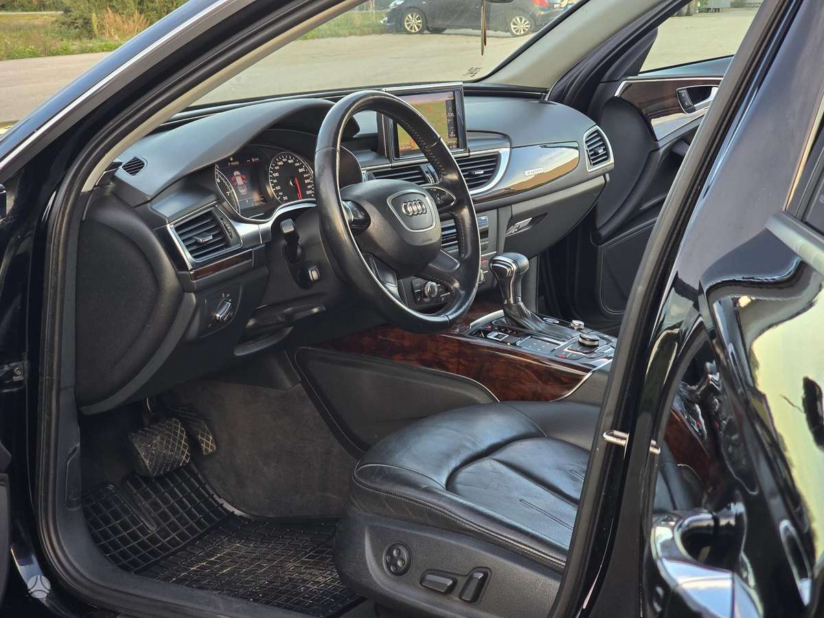 Audi A6, 2.0 l., Седан