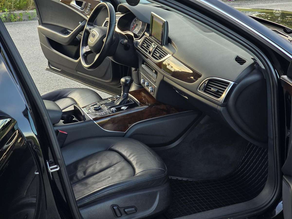 Audi A6, 2.0 l., Седан
