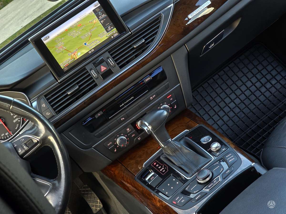 Audi A6, 2.0 l., Седан
