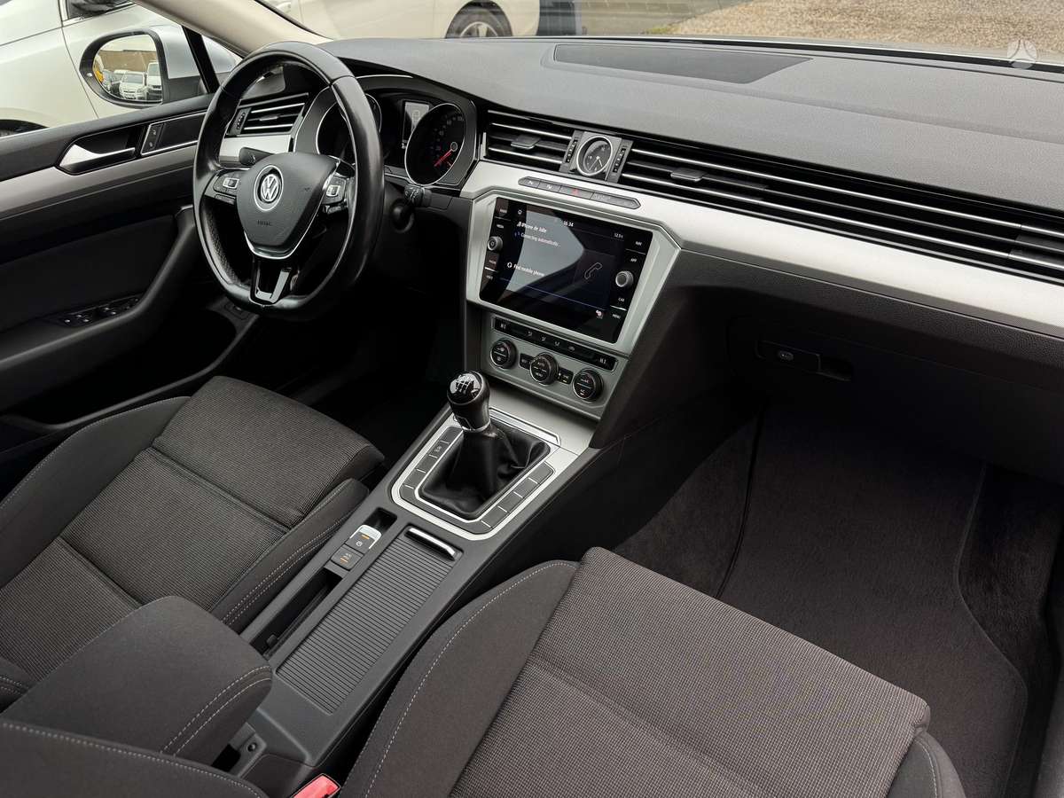 Volkswagen Passat, 1.6 l., Универсал