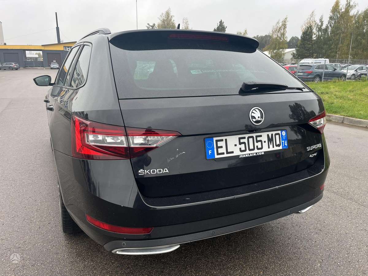 Skoda Superb, 2.0 l., wagon