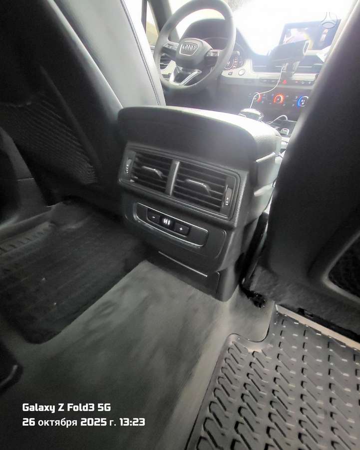 Audi Q7, 2.0 l., Внедорожник / Кроссовер