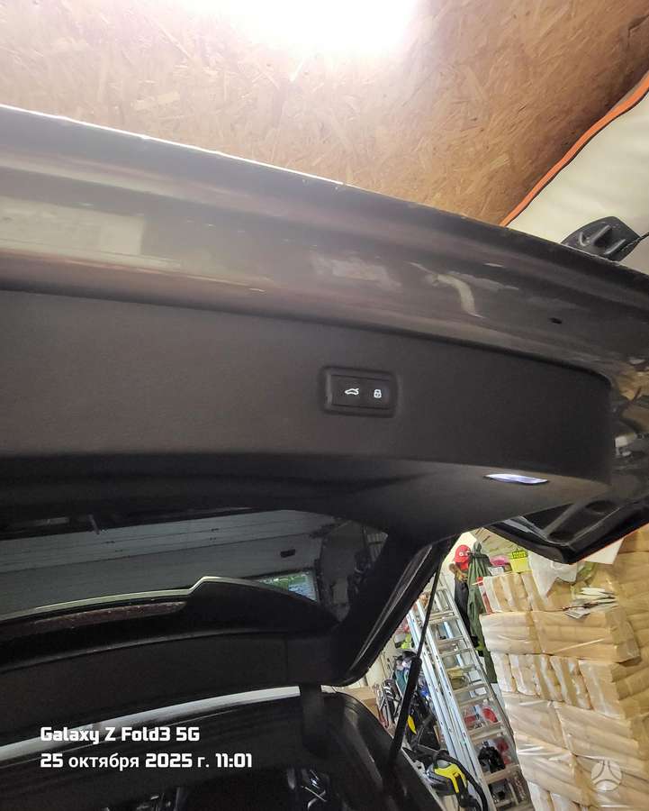 Audi Q7, 2.0 l., Внедорожник / Кроссовер