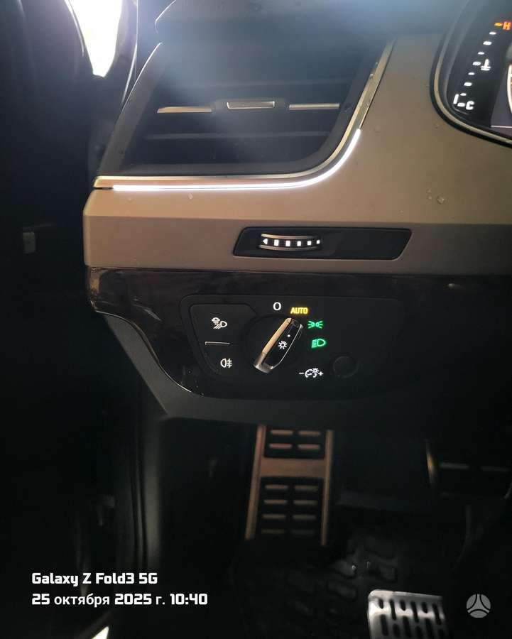 Audi Q7, 2.0 l., Внедорожник / Кроссовер