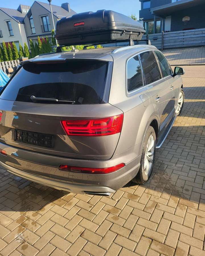 Audi Q7, 2.0 l., Внедорожник / Кроссовер