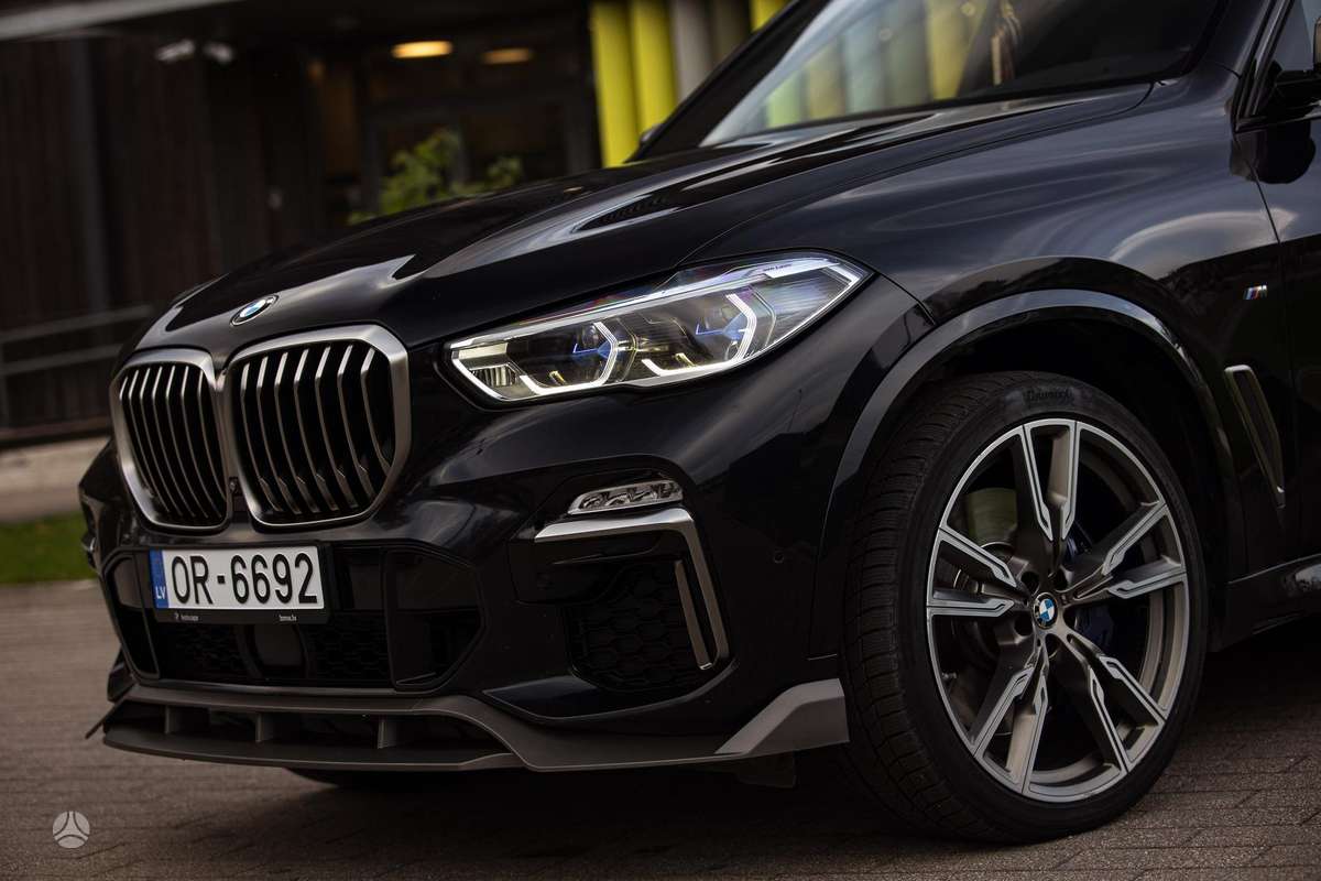 BMW X5, 3.0 l., Пикап