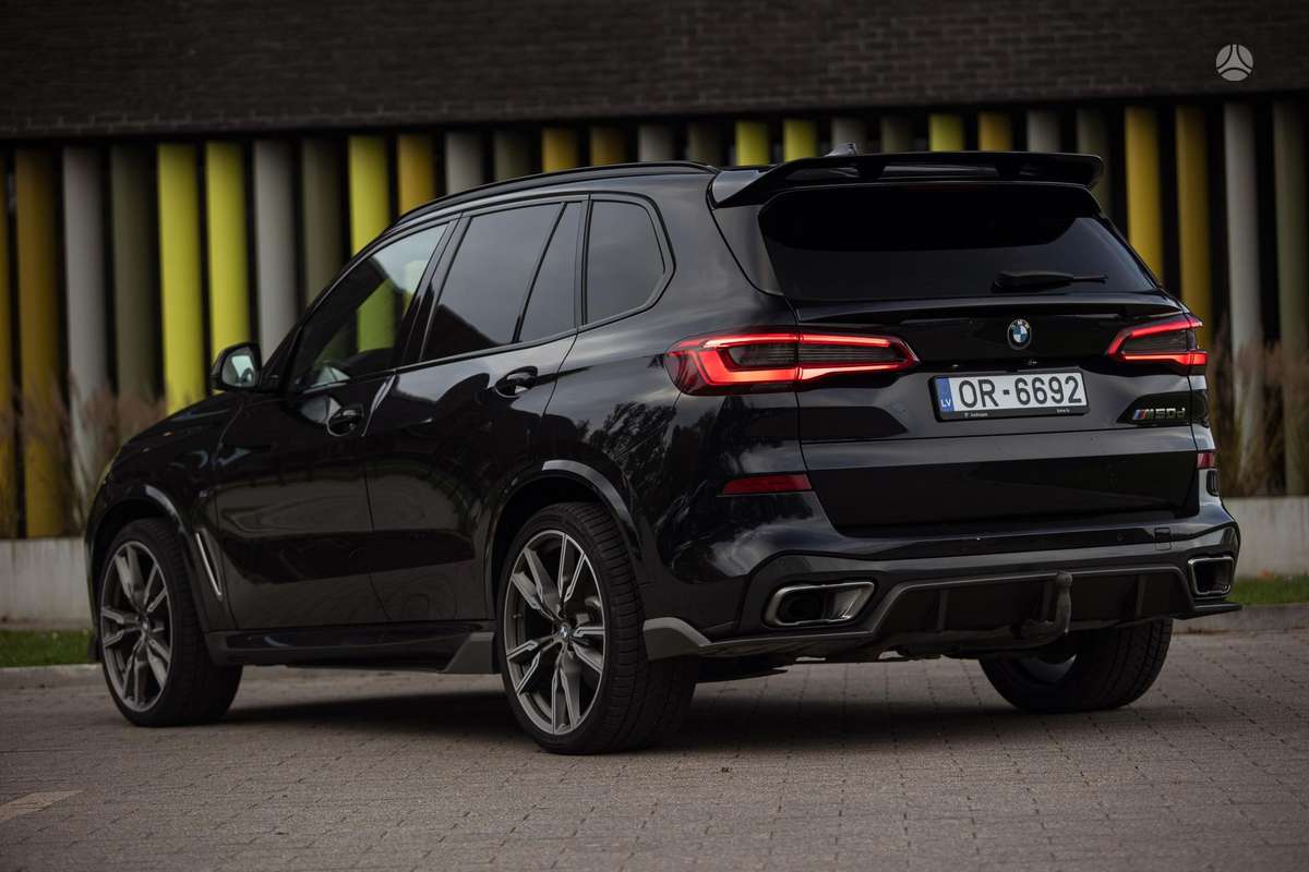 BMW X5, 3.0 l., Пикап