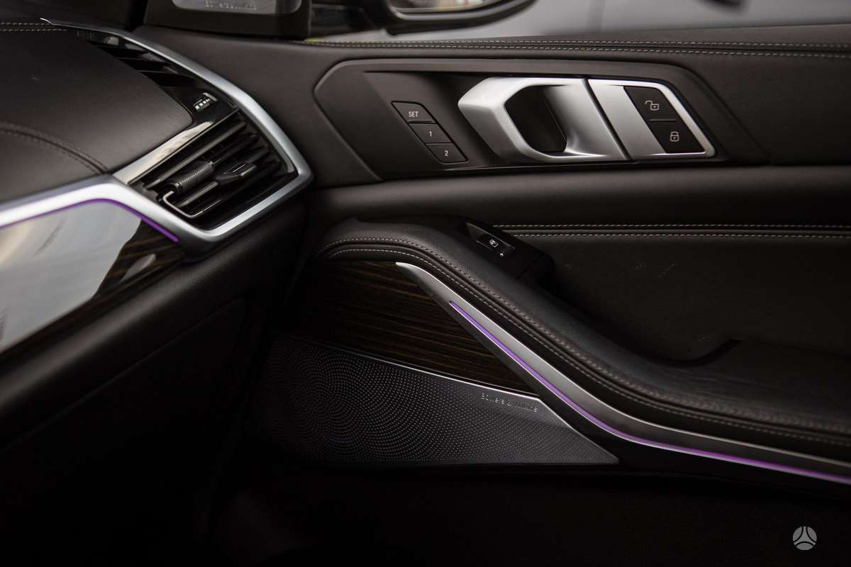 BMW X5, 3.0 l., Пикап