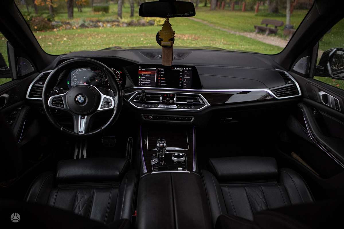 BMW X5, 3.0 l., Пикап