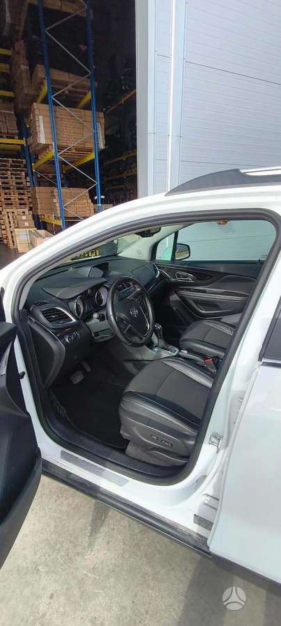 Buick Encore, 1.4 l., off-road / crossover
