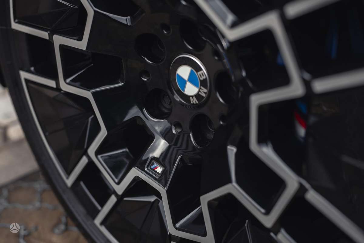 BMW i4, 83 kWh, hatchback
