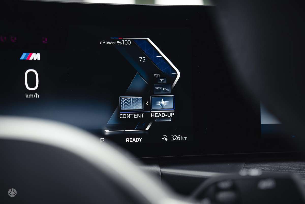 BMW i4, 83 kWh, hatchback