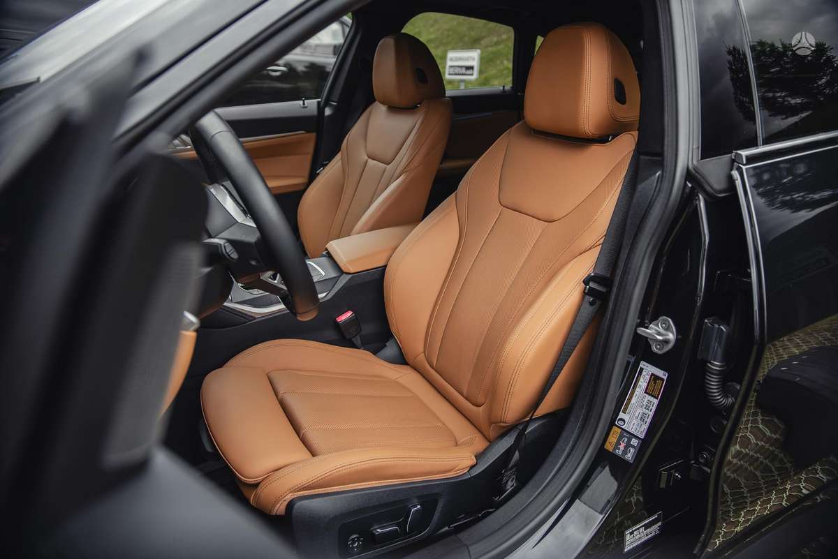BMW i4, 83 kWh, hatchback