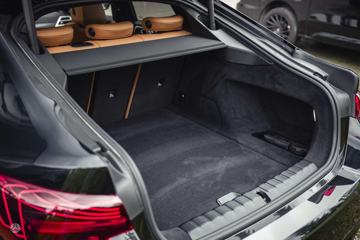 BMW i4, 83 kWh, hatchback