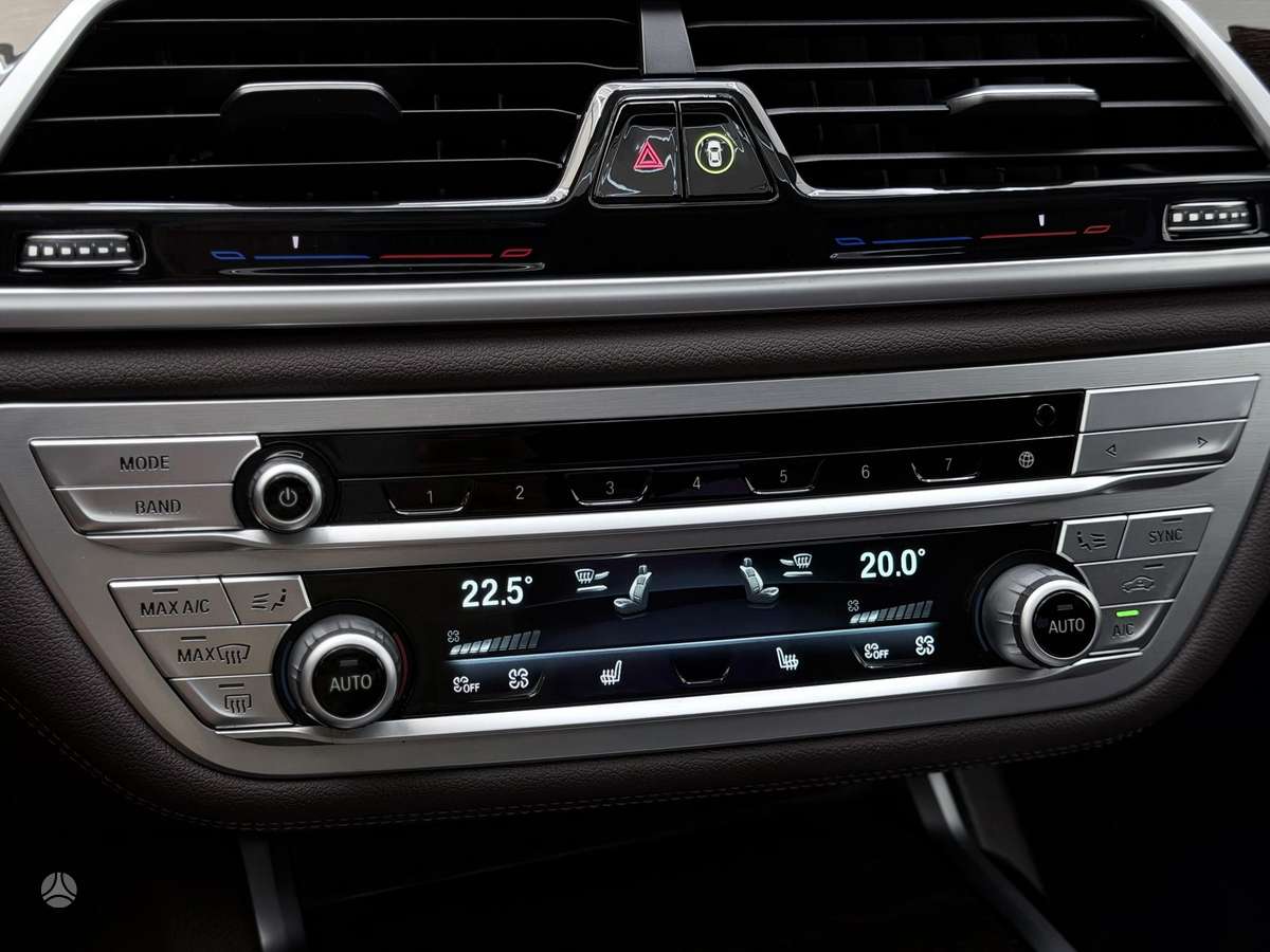 BMW 740, 3.0 l., Седан