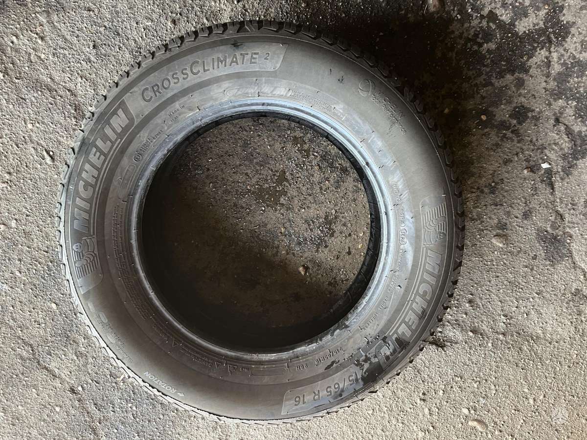 Michelin CrossClimate 2, всесезонные 215/65 R16