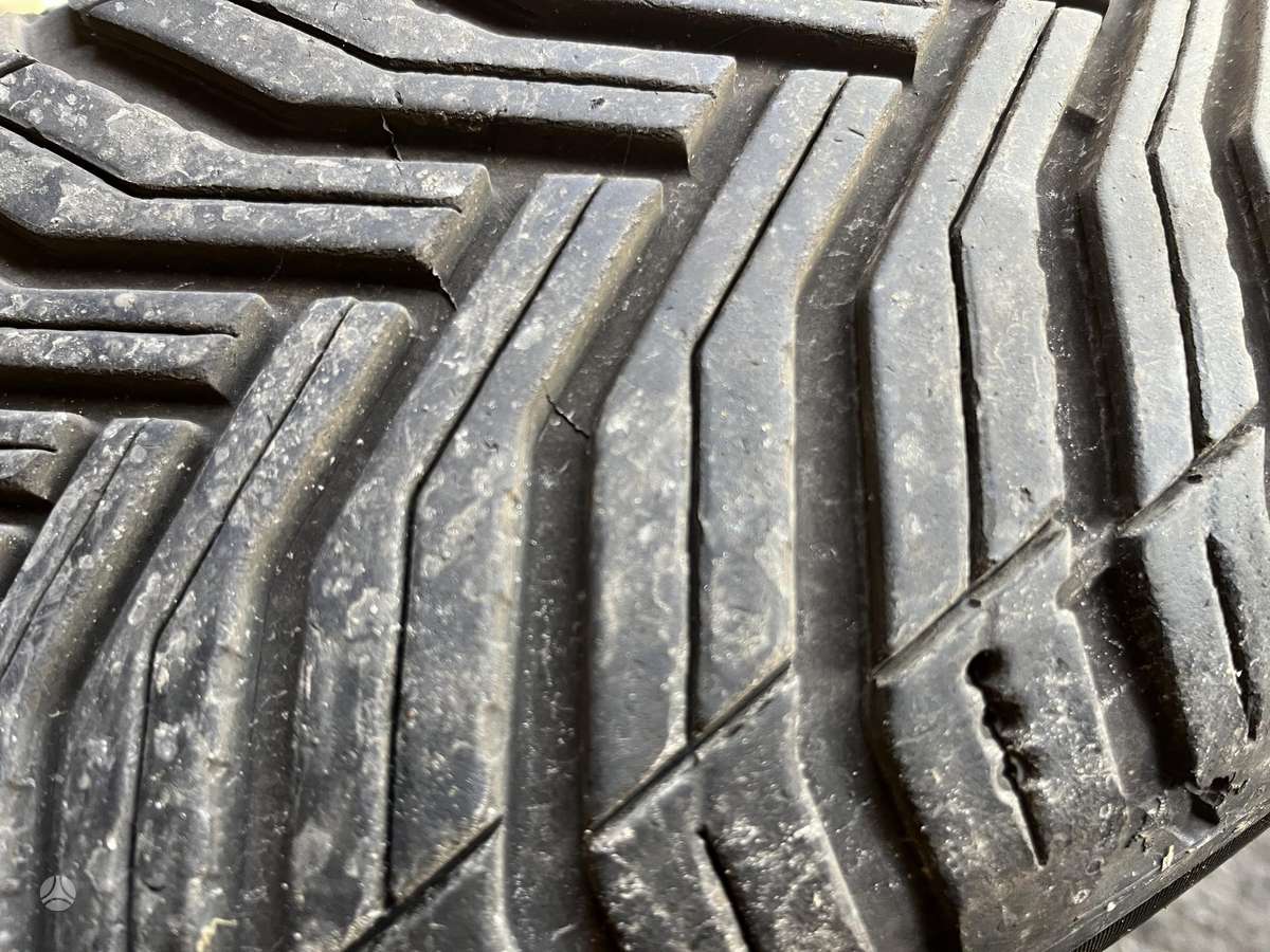 Michelin CrossClimate 2, всесезонные 215/65 R16