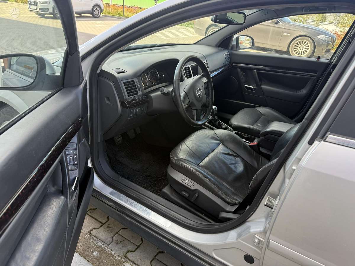Opel Vectra, 2.2 l., Универсал