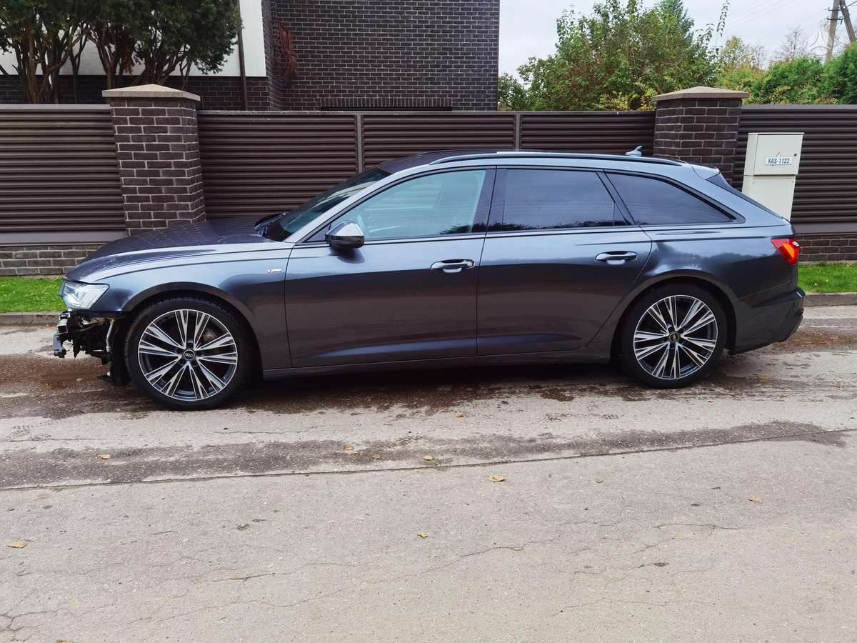Audi A6, 2.0 l., universalas