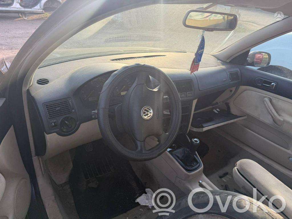 Volkswagen Golf, AXR/EUH