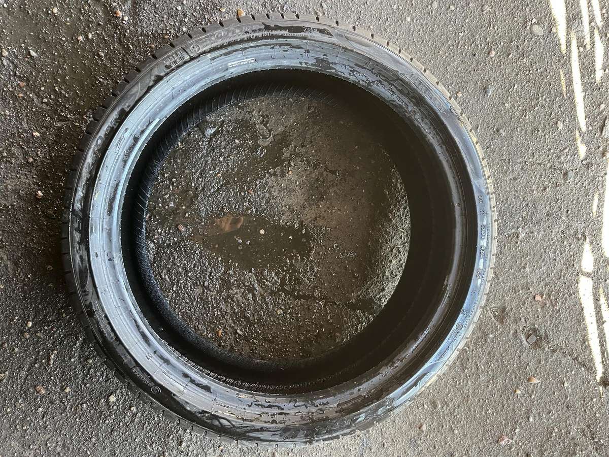 Pirelli PZero pz4, летние 245/35 R20