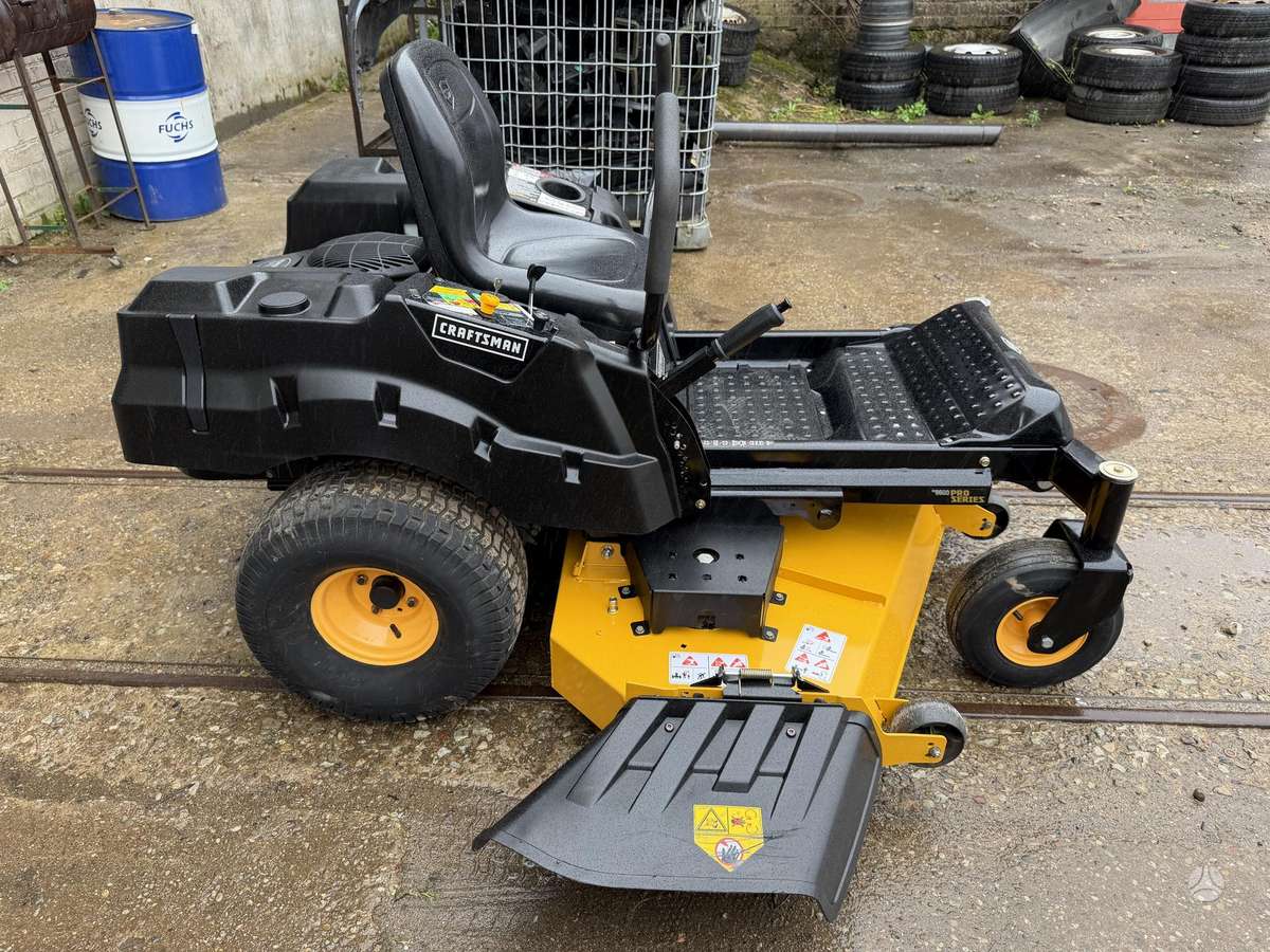 CRAFTSMAN Z8600, садовые тракторы