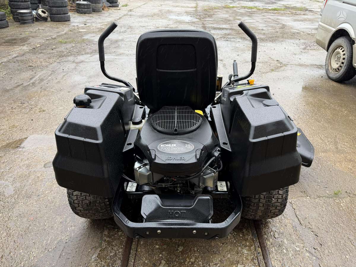 CRAFTSMAN Z8600, садовые тракторы