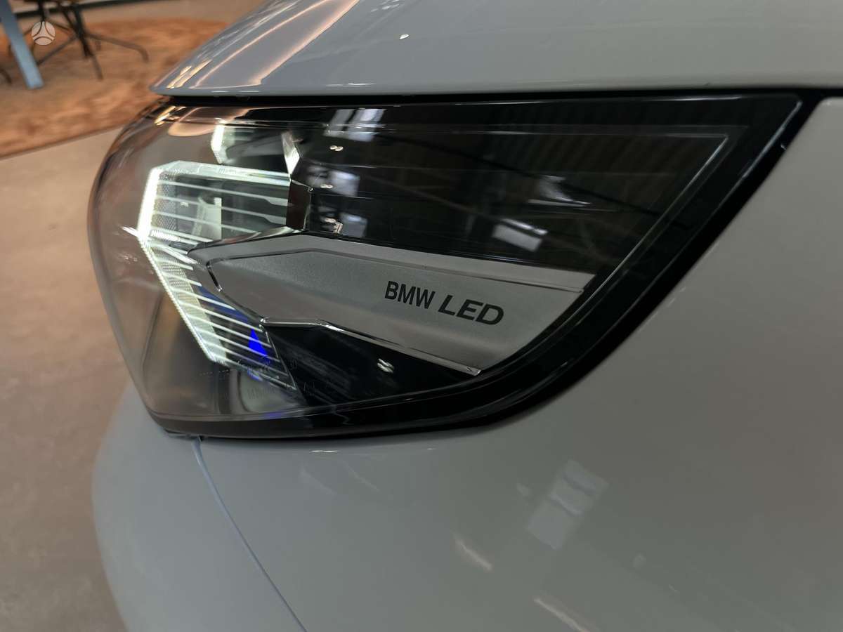 BMW 520, 2.0 l., Седан