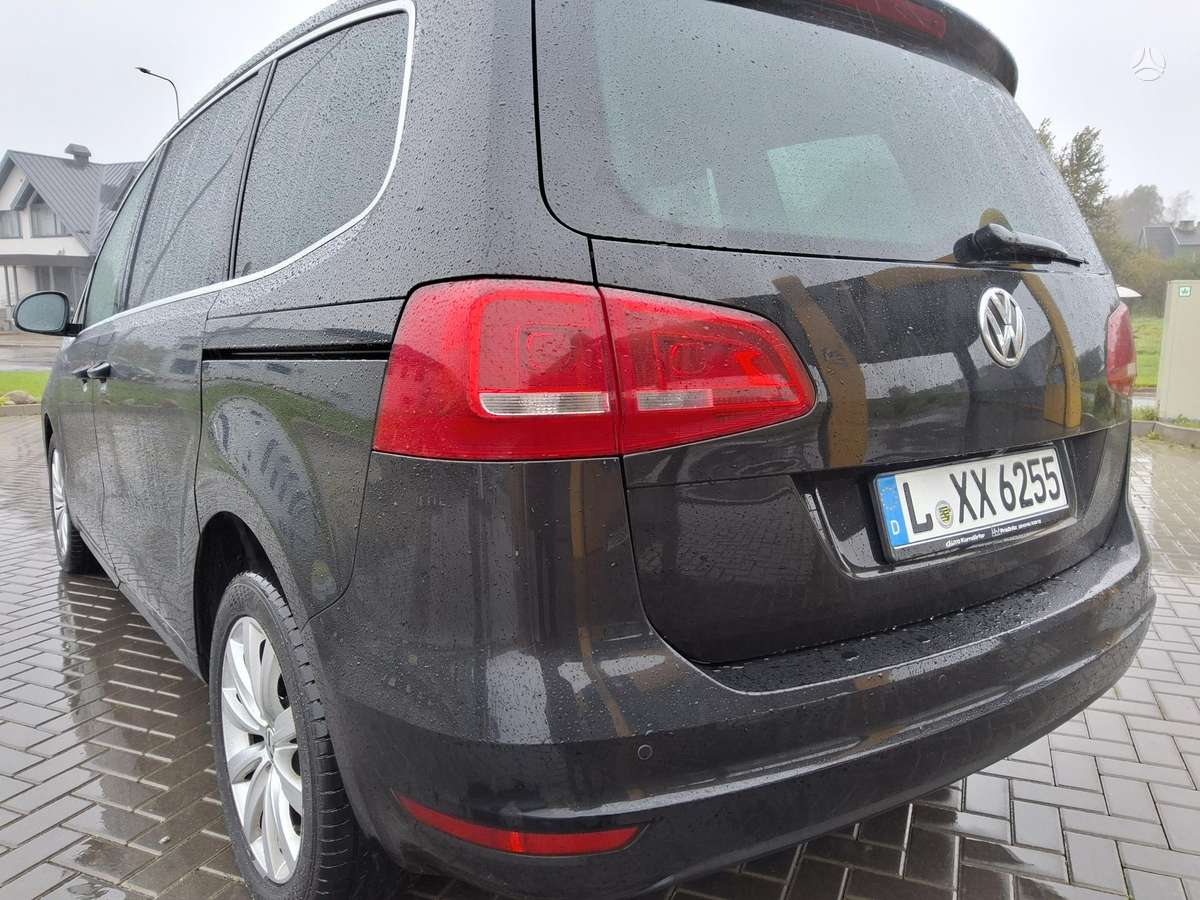 Volkswagen Sharan, 2.0 l., Минивэн