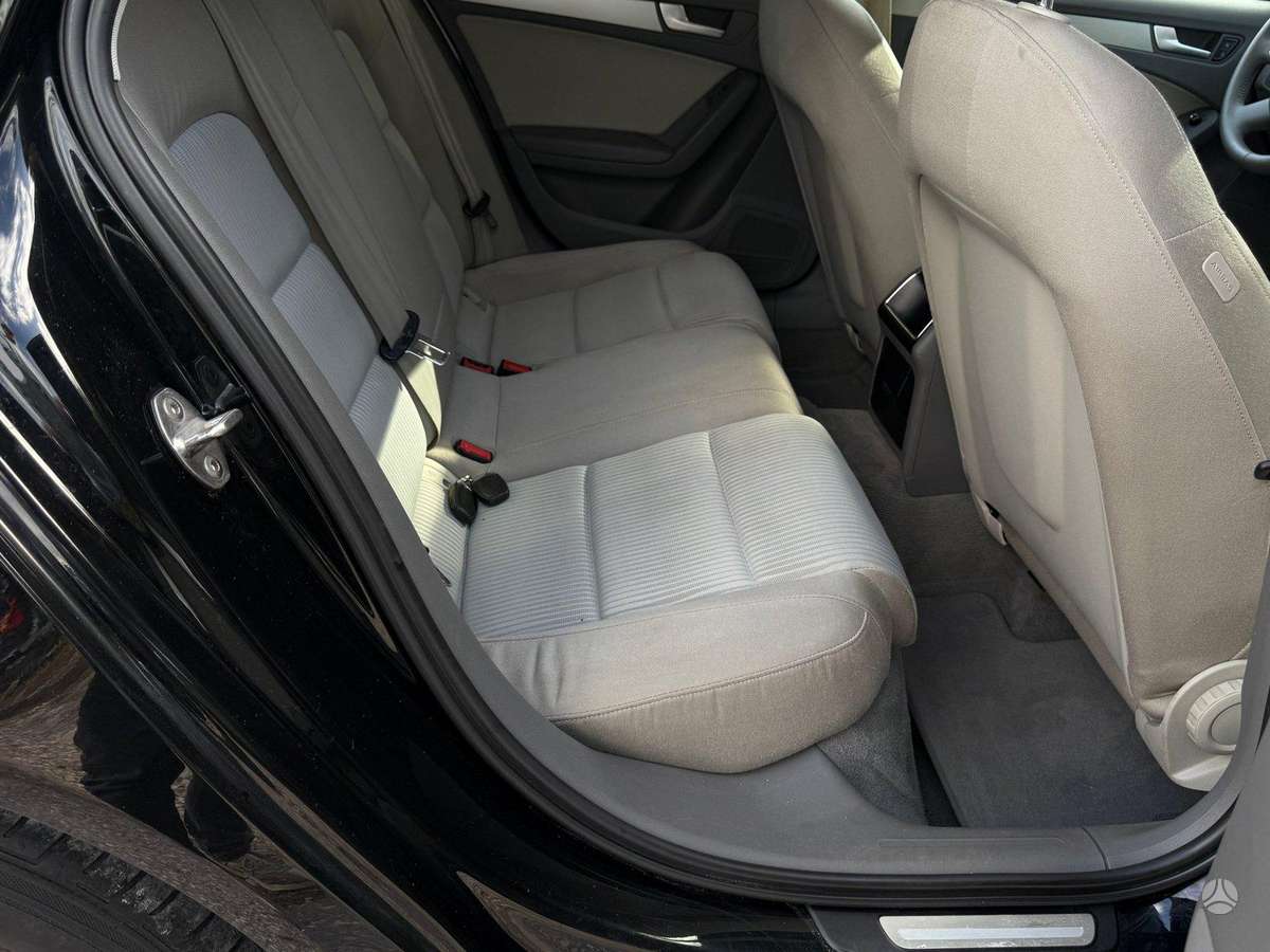 Audi A4, 2.0 l., Универсал