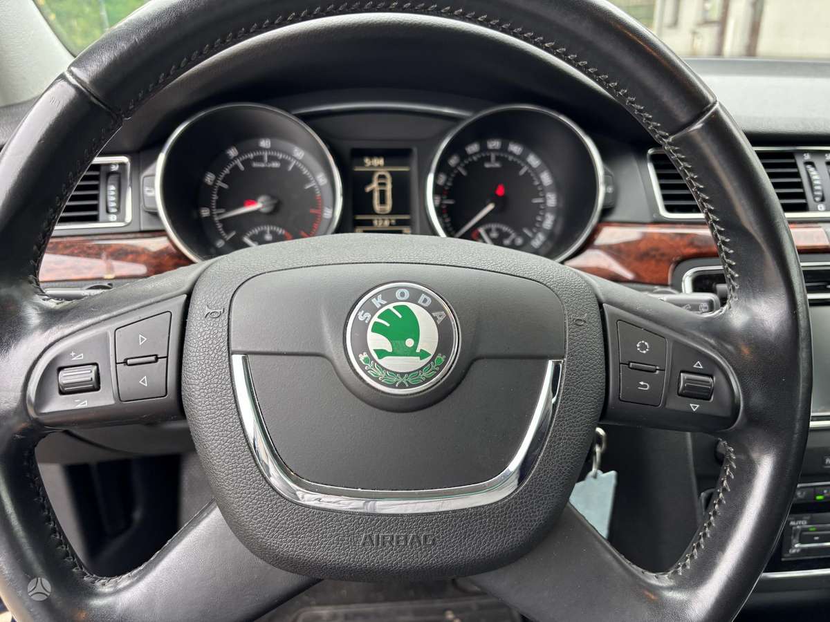 Skoda Superb, 1.8 l., wagon