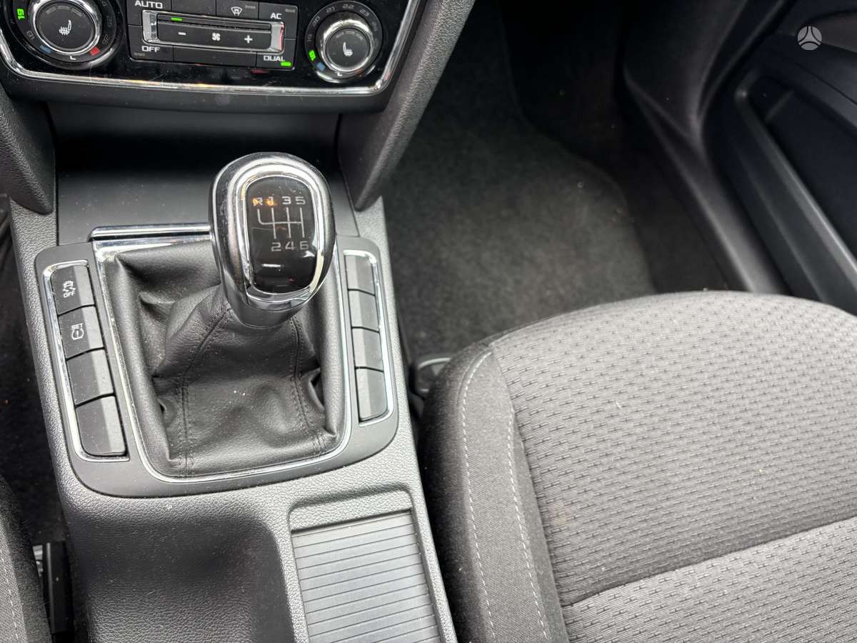 Skoda Superb, 1.8 l., Универсал