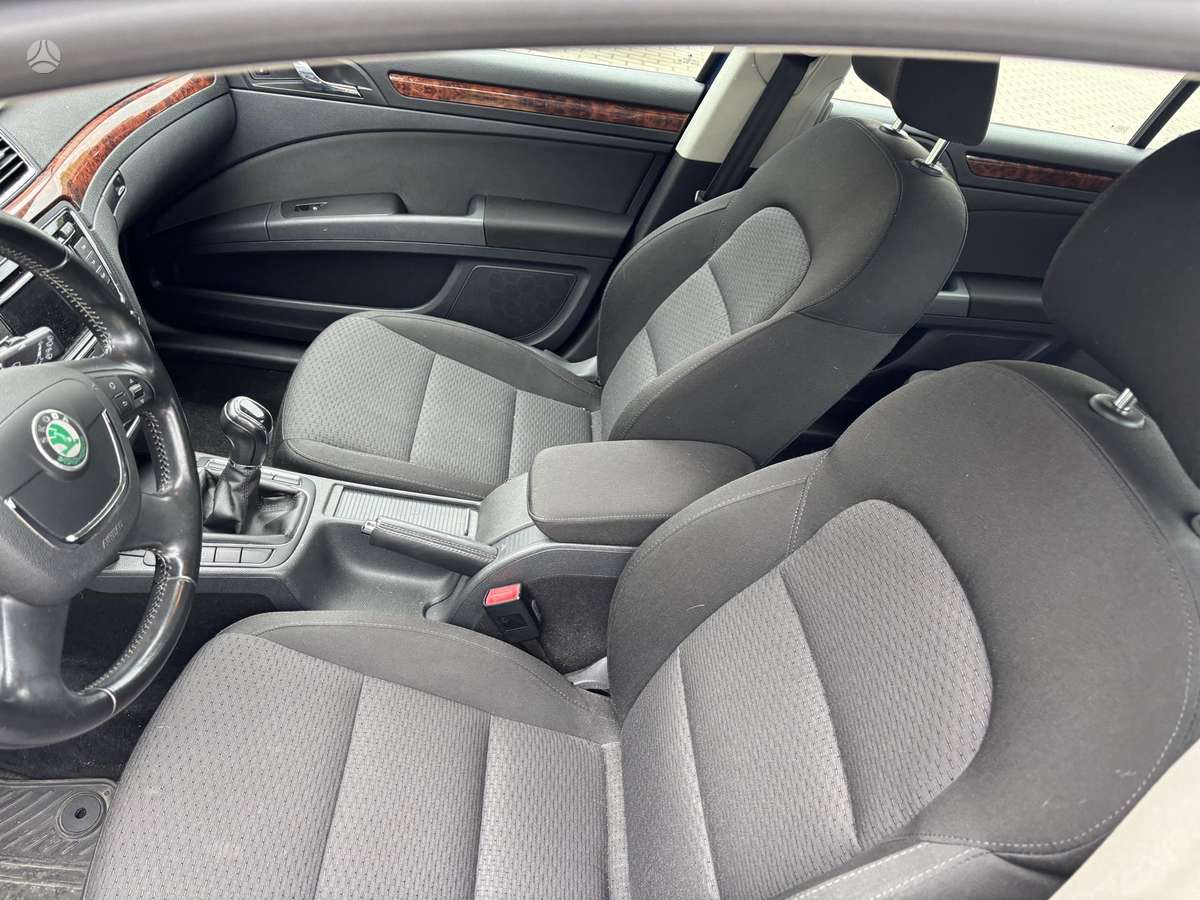Skoda Superb, 1.8 l., wagon