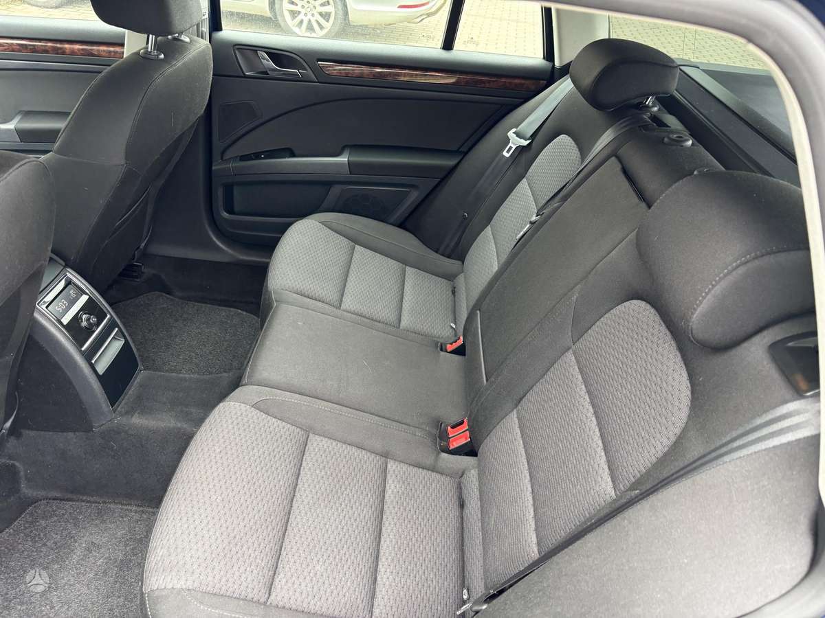 Skoda Superb, 1.8 l., wagon