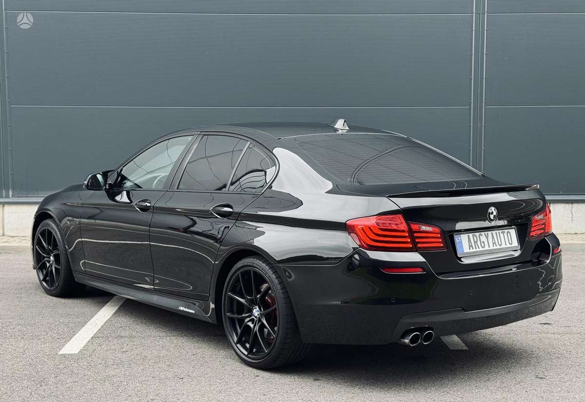 BMW 520, 2.0 l., Седан