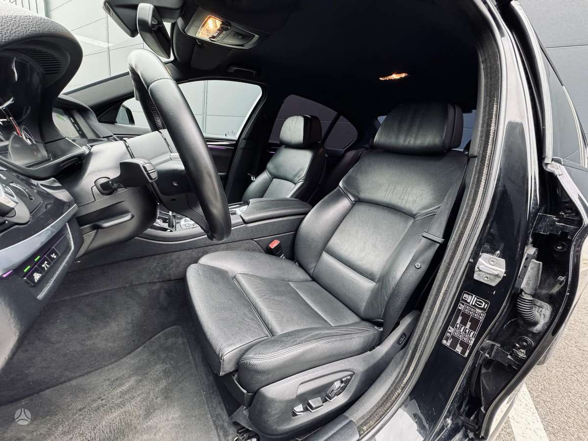 BMW 520, 2.0 l., sedanas