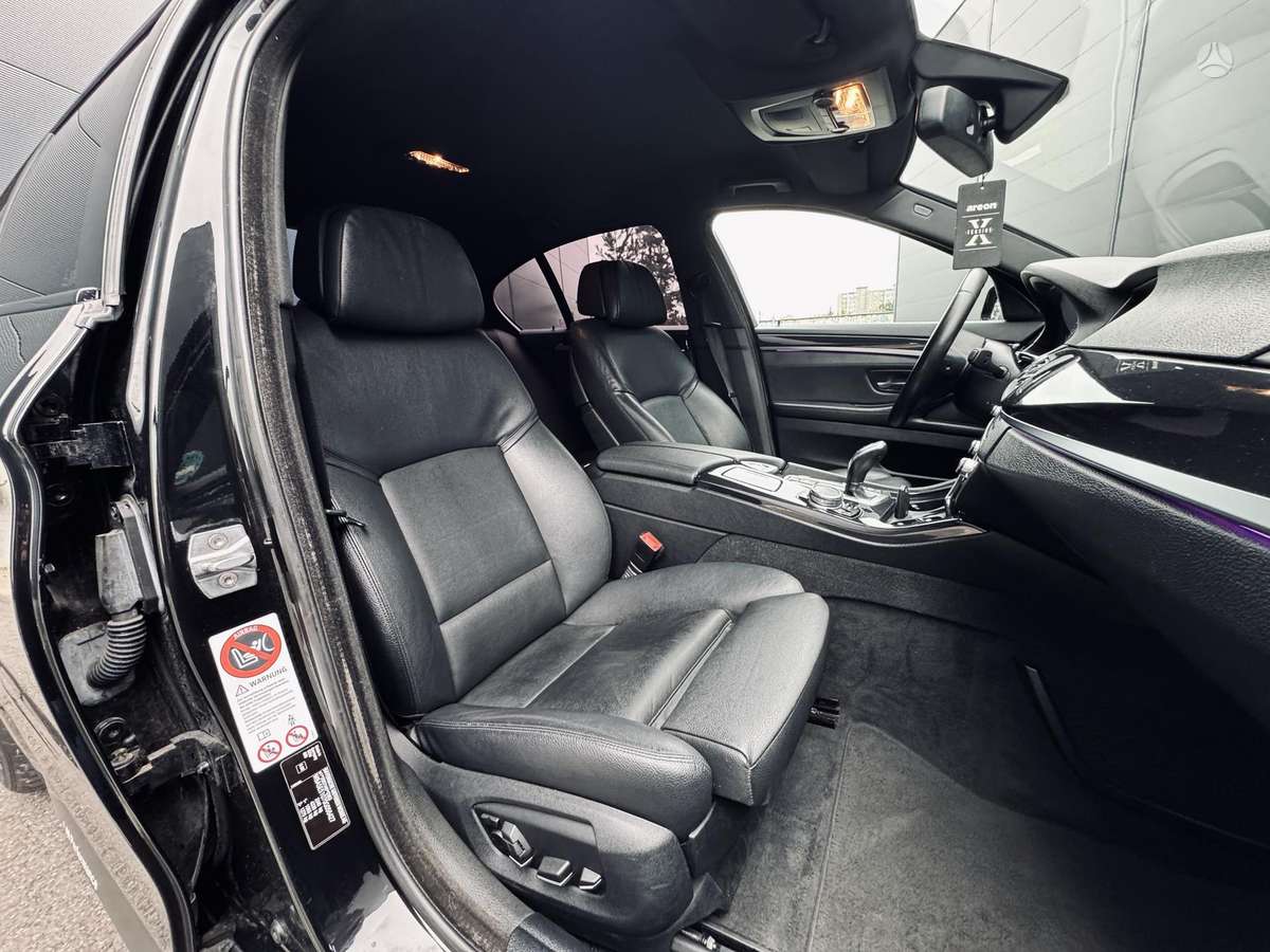 BMW 520, 2.0 l., Седан