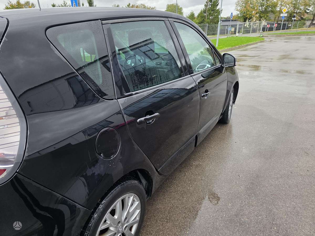 Renault Scenic 2014 — салон
