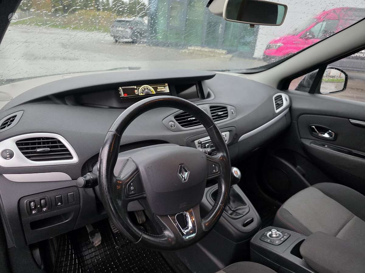 Renault Scenic, 1.5 l., Минивэн