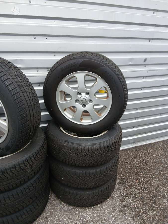 Pirelli, всесезонные 215/65 R16