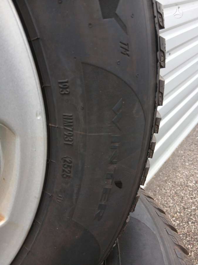 Pirelli, всесезонные 215/65 R16
