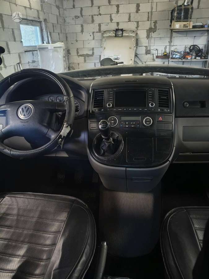Volkswagen Multivan Axd variklio raidės