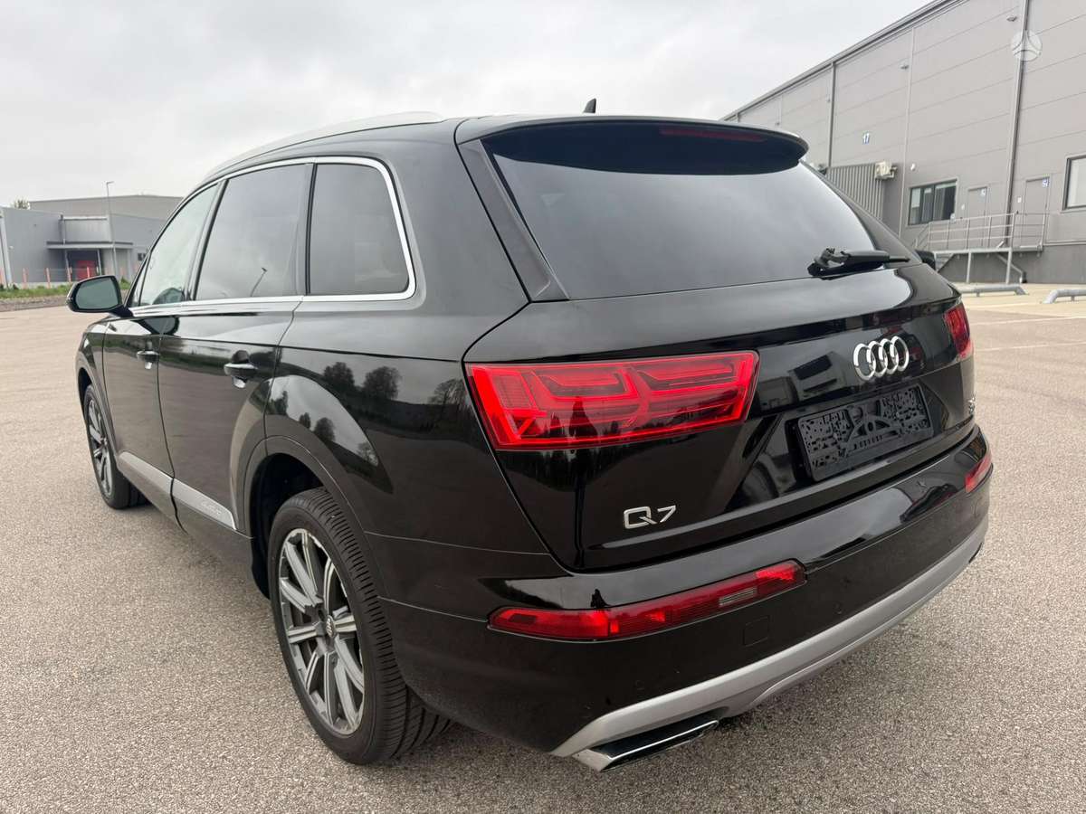 Audi Q7, 3.0 l., Внедорожник / Кроссовер
