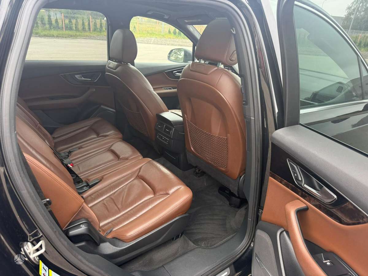 Audi Q7, 3.0 l., Внедорожник / Кроссовер