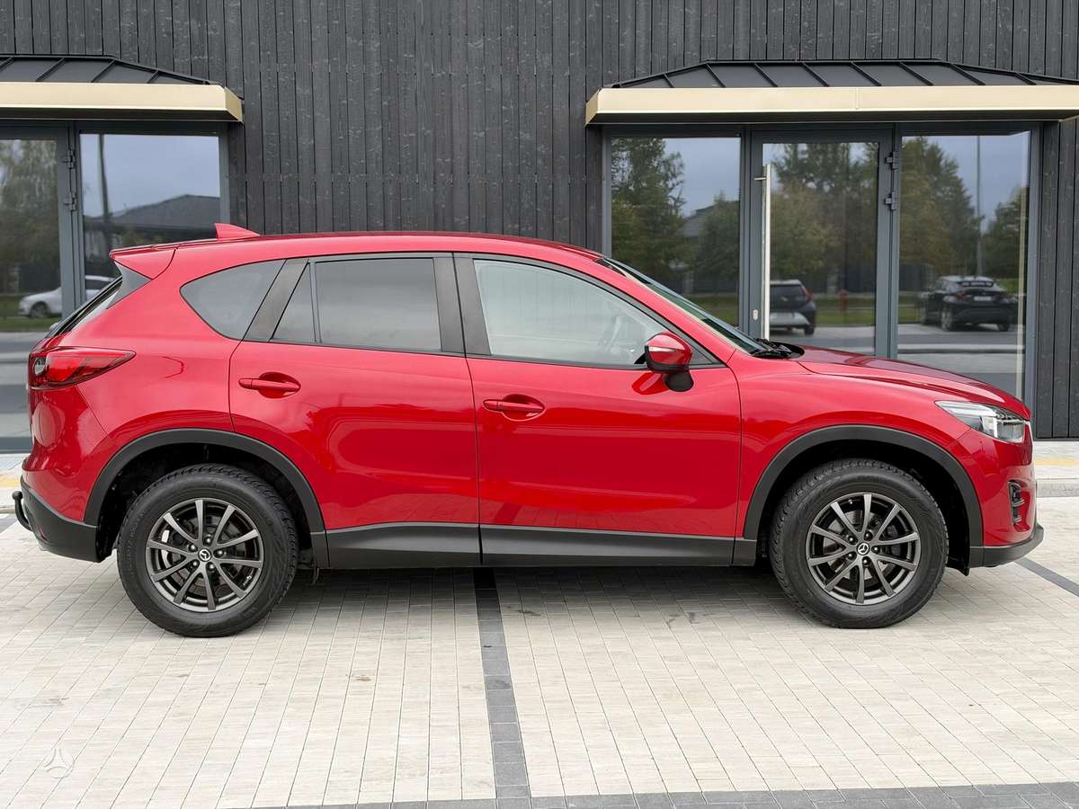 Mazda CX-5, 2.2 l., off-road / crossover