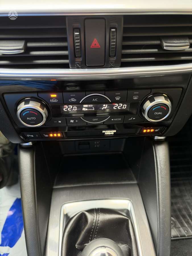 Mazda CX-5, 2.2 l., Внедорожник / Кроссовер
