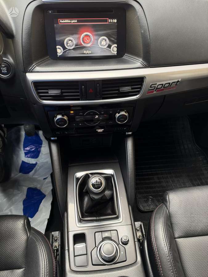 Mazda CX-5, 2.2 l., off-road / crossover