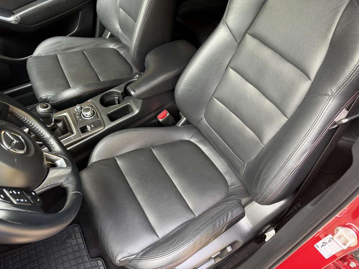 Mazda CX-5, 2.2 l., Внедорожник / Кроссовер