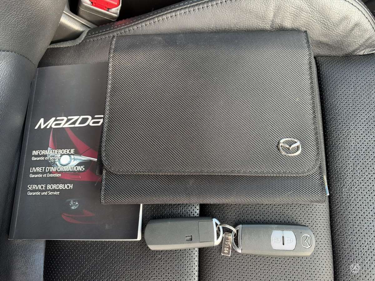 Mazda CX-5, 2.2 l., off-road / crossover